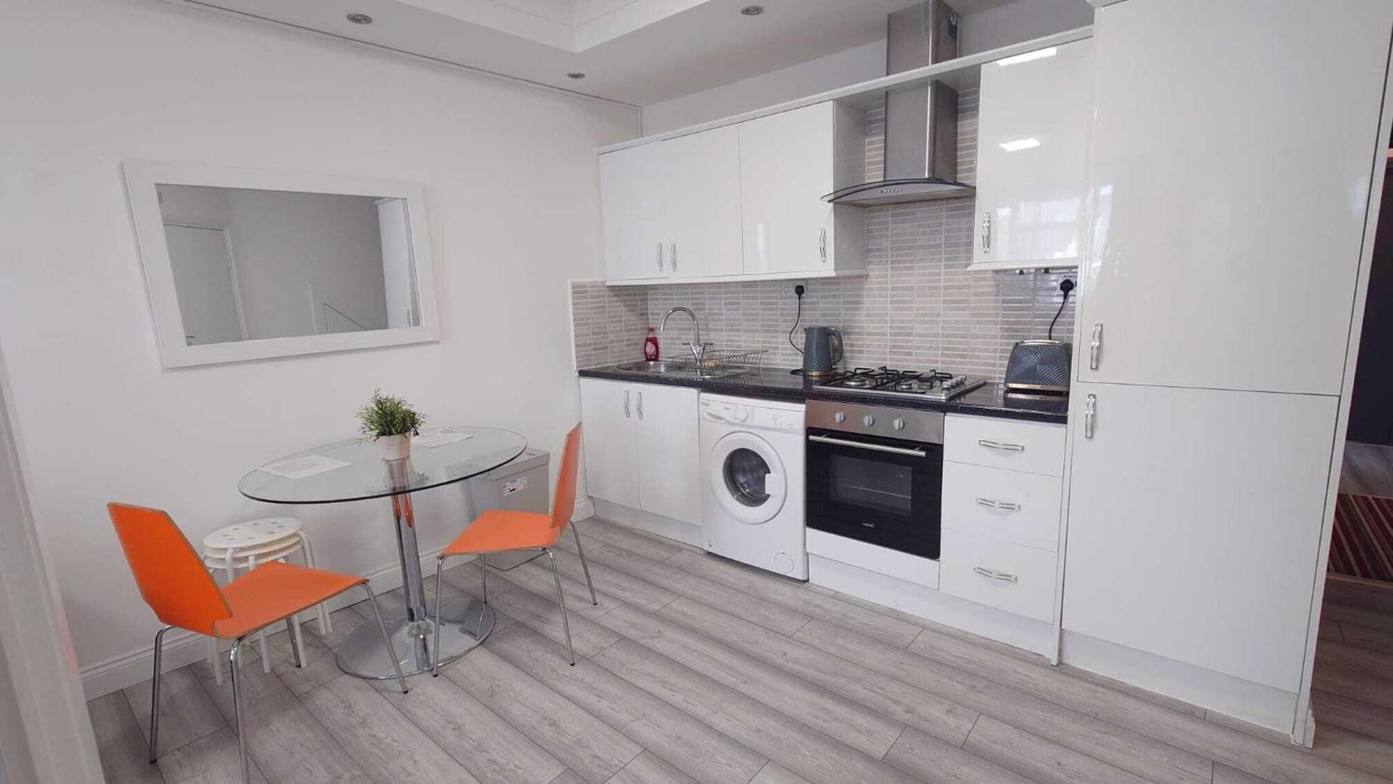 Kings City Centre Apartments 런던 외부 사진